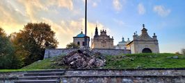 Święty Krzyż - klasztor