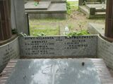 Warszawa, Powązki. Cmentarz  Wojskowy, komunalny . Grób  wielorodzinny .